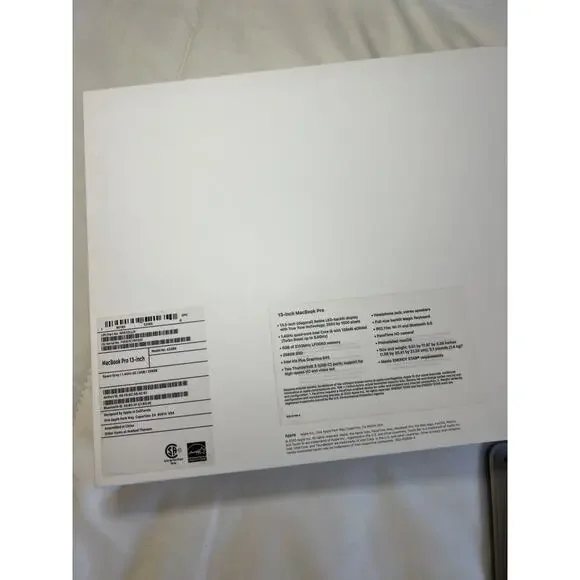 Apple MacBook Pro 13 Silver Touch Bar 2020 Intel Core I5, 8GB RAM, 250GB SSD